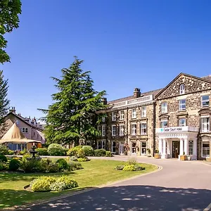 Cedar Court Отель